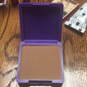 New/never used glamour dolls bronzer